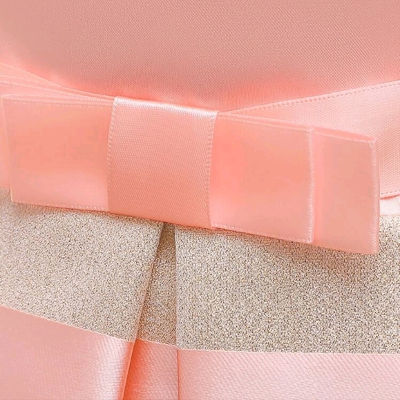 Girls Color block Cold Shoulder Bow Back Gown Dress. Size:150(8-10) - Picture 3 of 3